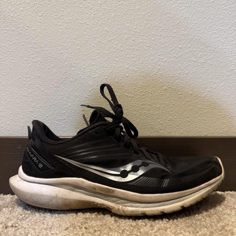 Saucony Kinvara 12 Shoes Womens Size 7.5 Running Cushioned Sneakers S10619-45